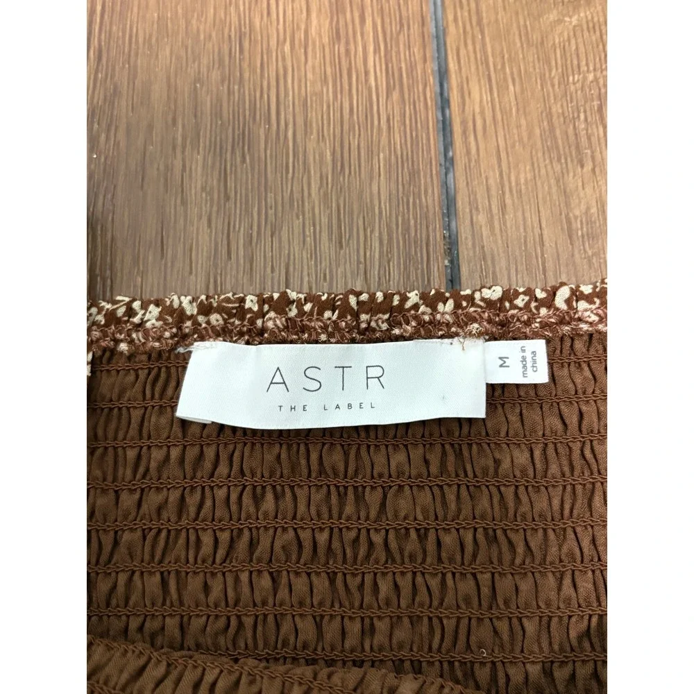 ASTR The Label Brown Ditsy Floral Smocked Puff Sleeve Crop Top M